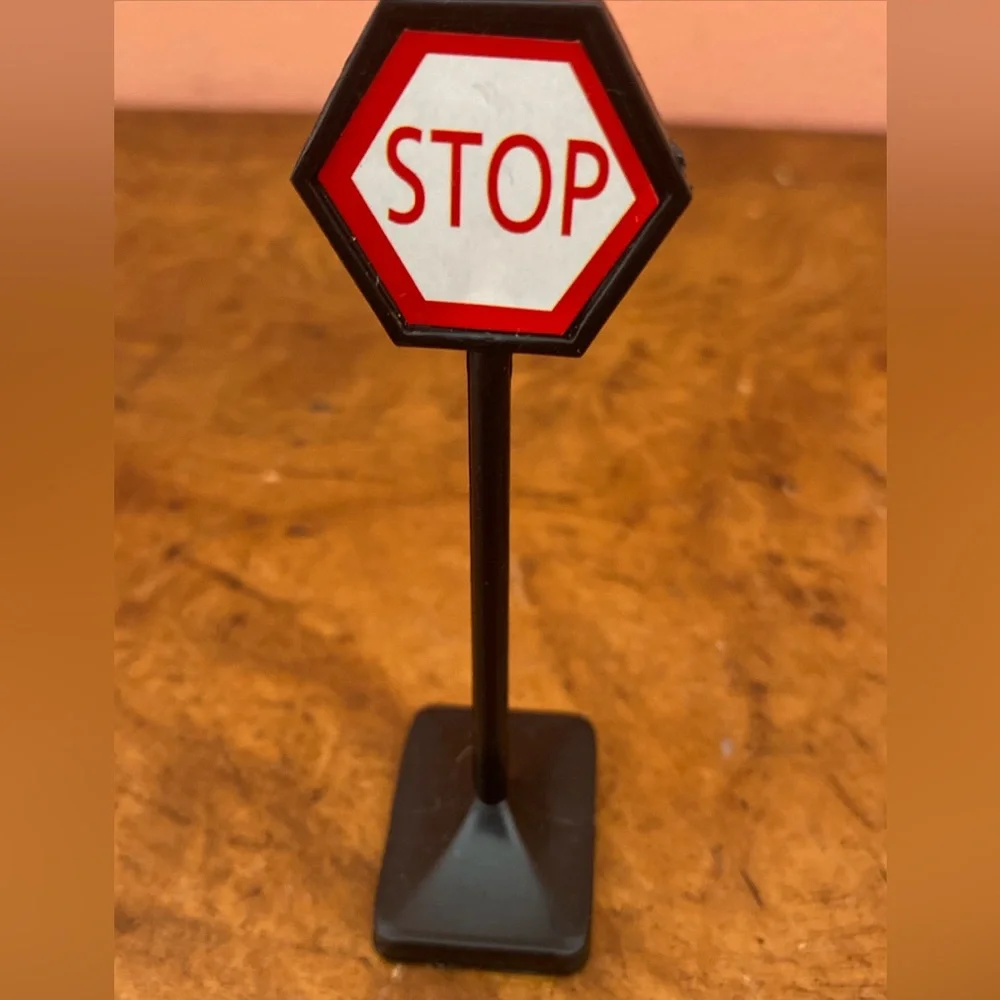 Eztec 37189 North Pole Express Christmas Train Replacement 7 Road Signs - Picture 5 of 13